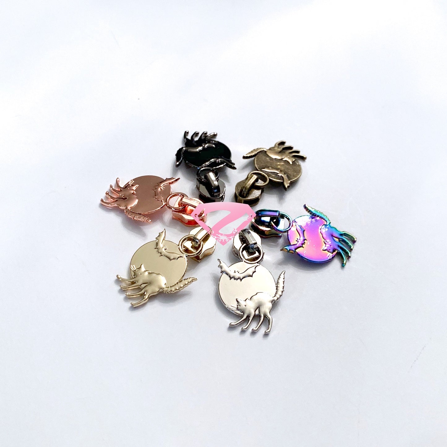 Hardware - Midnight Nylon Zipper Pulls #5
