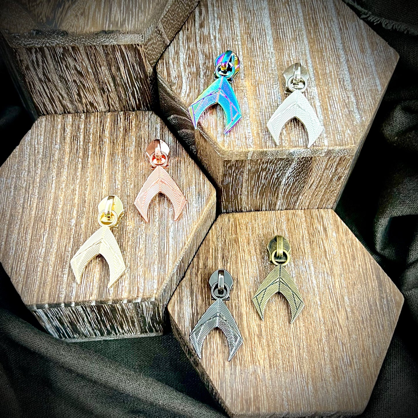 Hardware - Under Water King Nylon Zipper Pulls #5