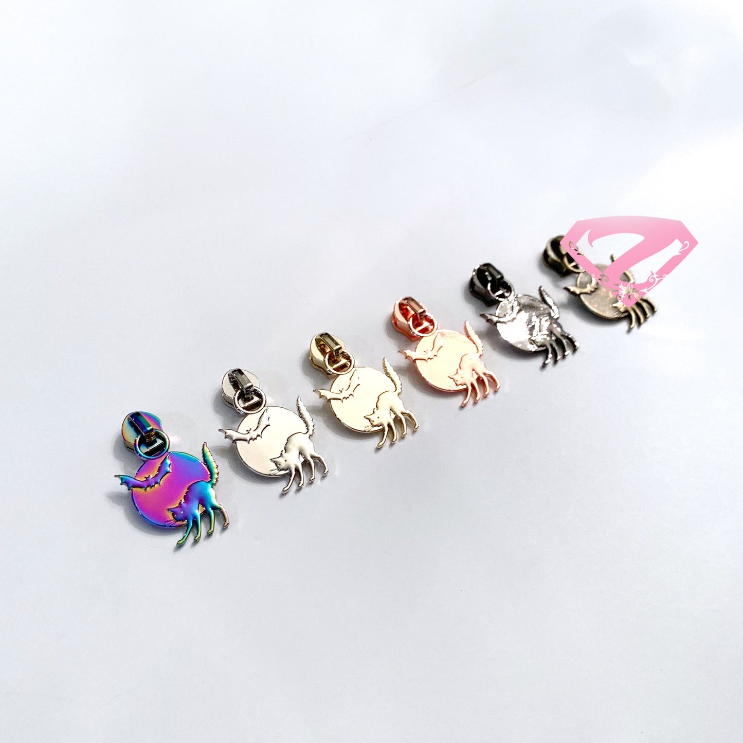 Hardware - Midnight Nylon Zipper Pulls #5