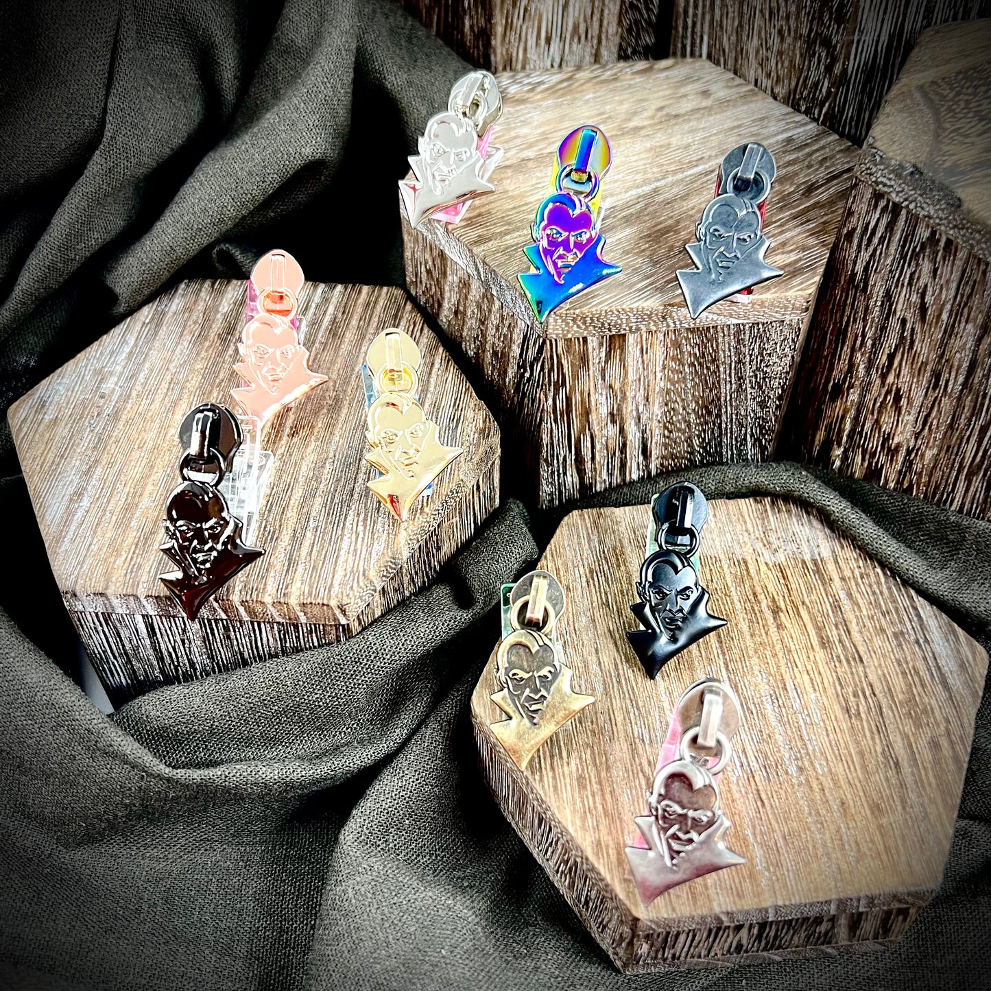 Hardware - Dracula π§ββοΈ Zipper Pulls #5