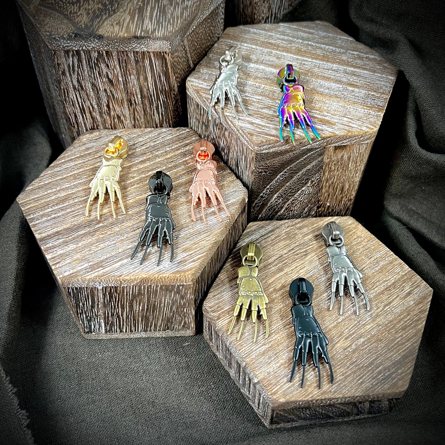Hardware - Horror Hand Nylon Zipper Pulls #5