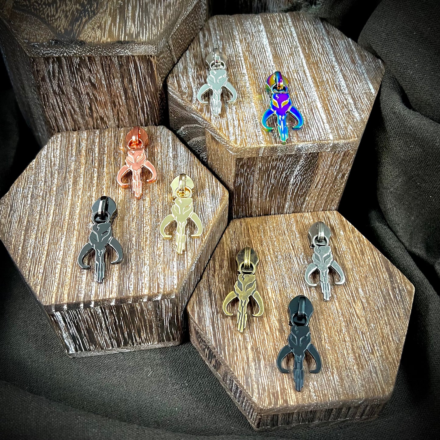 Hardware - Mythosaur Skull Emblem Nylon Zipper Pulls #5