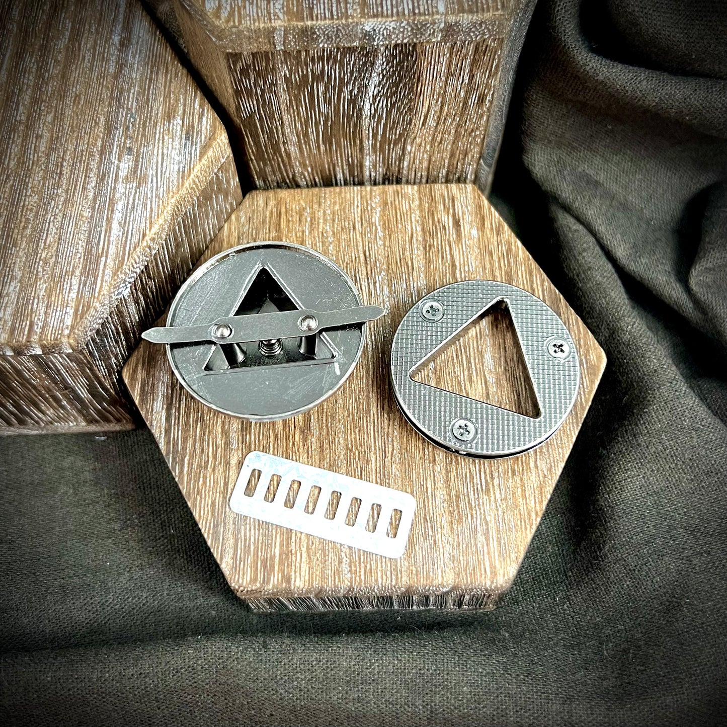 Hardware - DH Turn Lock