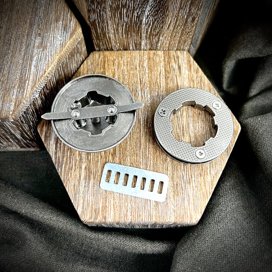 Hardware - The Bad Guys Turn Lock