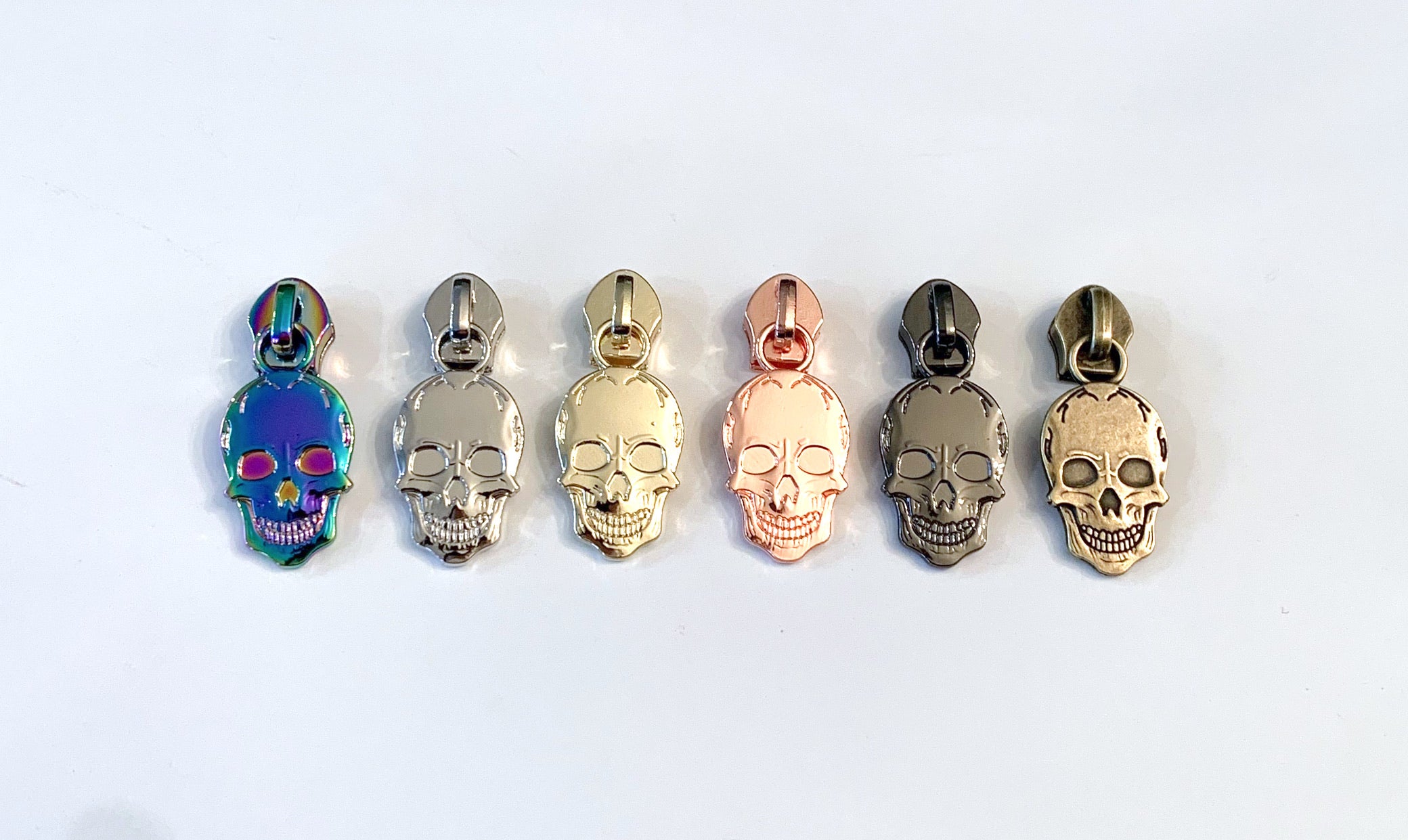 Hardware - Skull Nylon Zipper Pulls #5 – Zor-Elle Fabrics - House